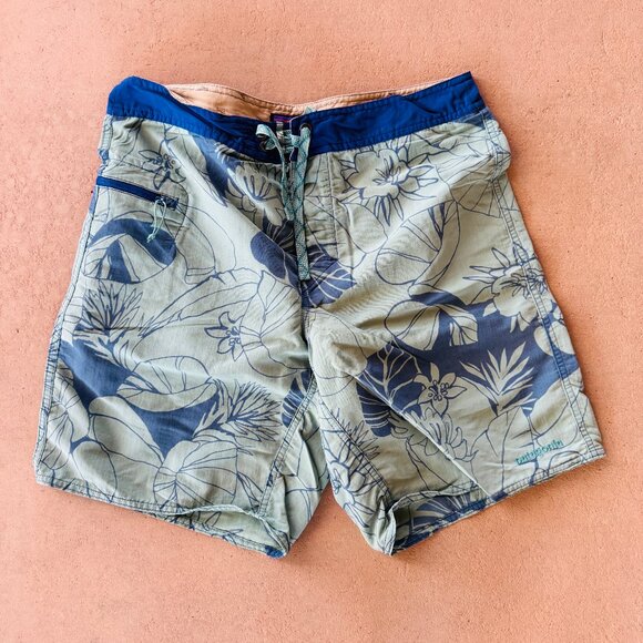 Patagonia Mens Wavefarer Floral Hawaiian Blue Green Board Swim Shorts 32 - Picture 1 of 3
